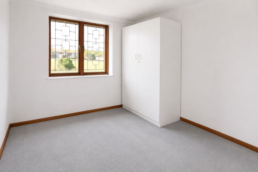 To Let 3 Bedroom Property for Rent in Sunridge Western Cape